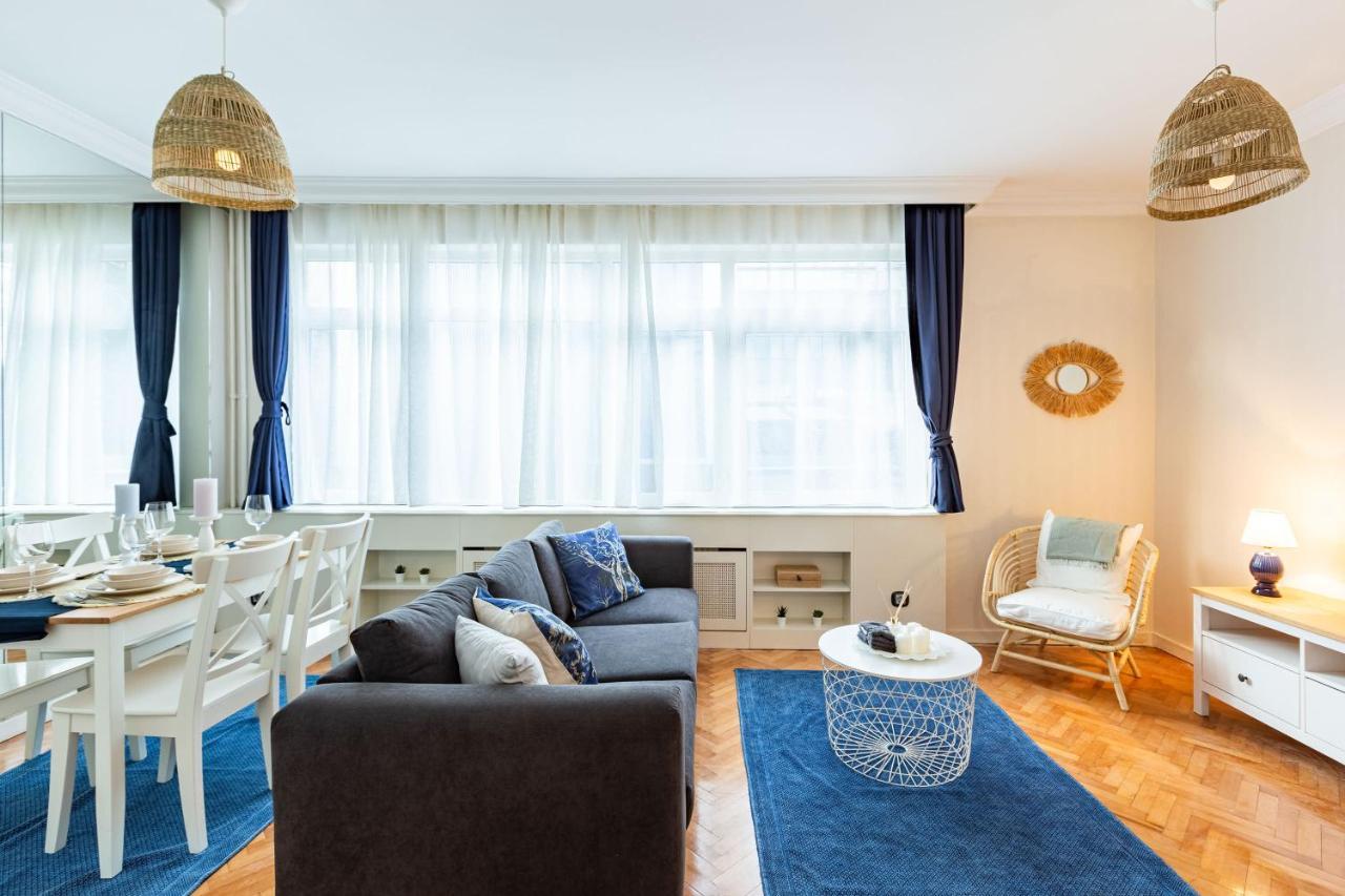 Flat With Excellent Location In Tesvikiye, Sisli Lägenhet Istanbul Exteriör bild