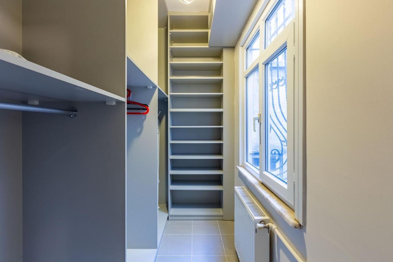 Flat With Excellent Location In Tesvikiye, Sisli Lägenhet Istanbul Exteriör bild